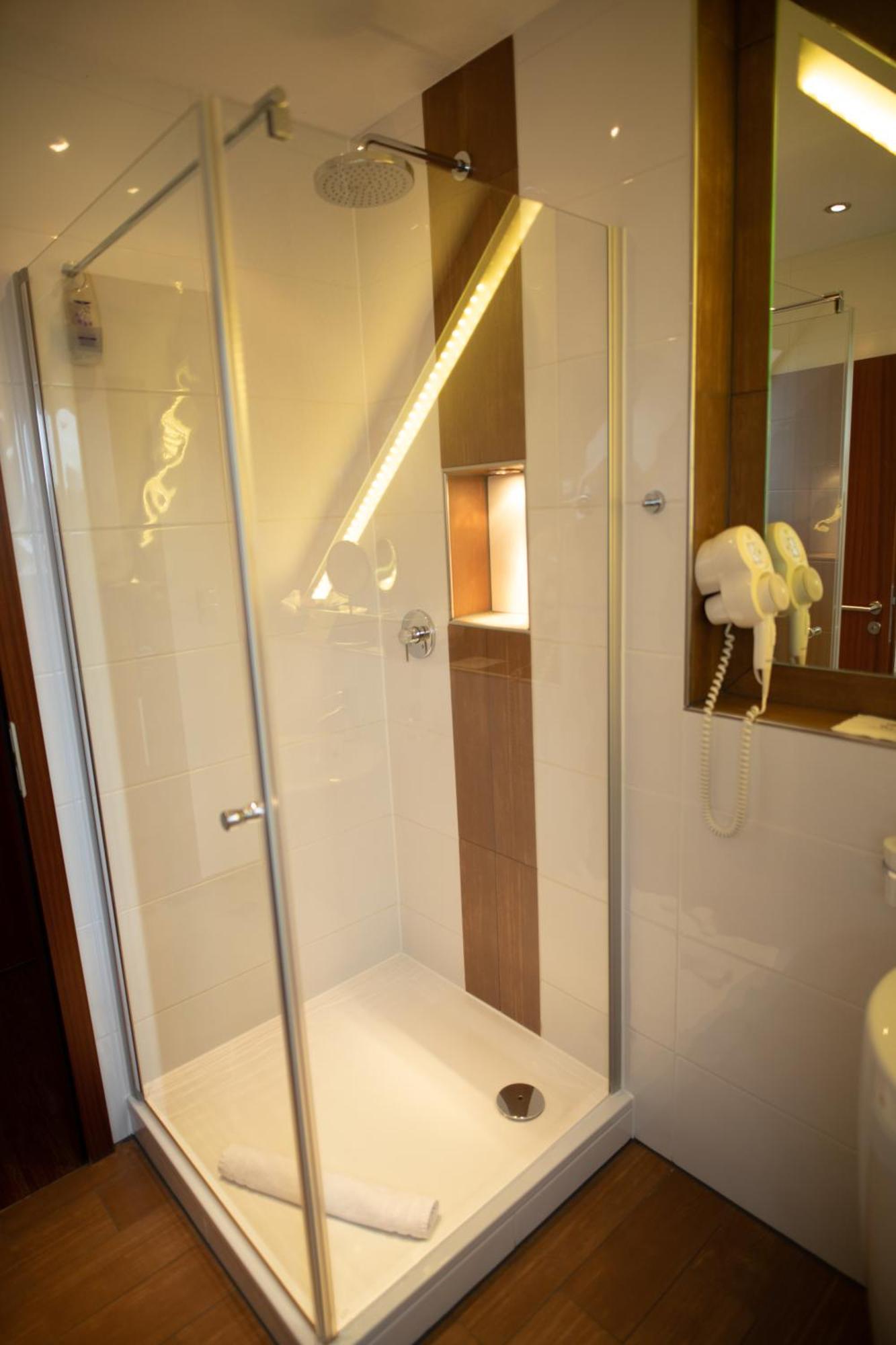 Vier Jahreszeiten Hotel Husum  Kültér fotó
